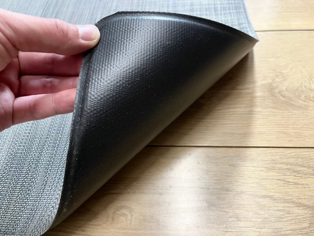 キッチンマット　裏側