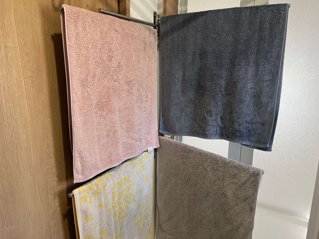 BLOGRUNDバスタオルハンガー 2つ