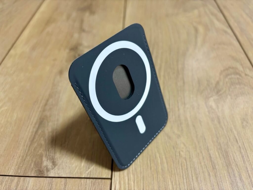 UGREENカードスタンド全体