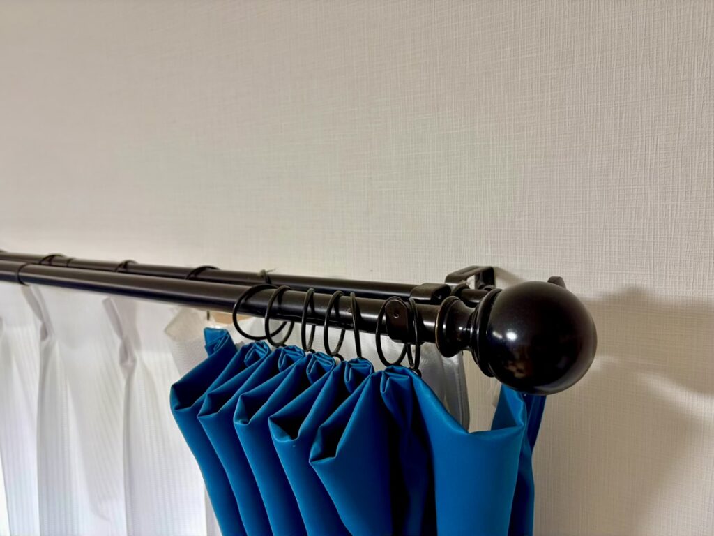 カーテンレール