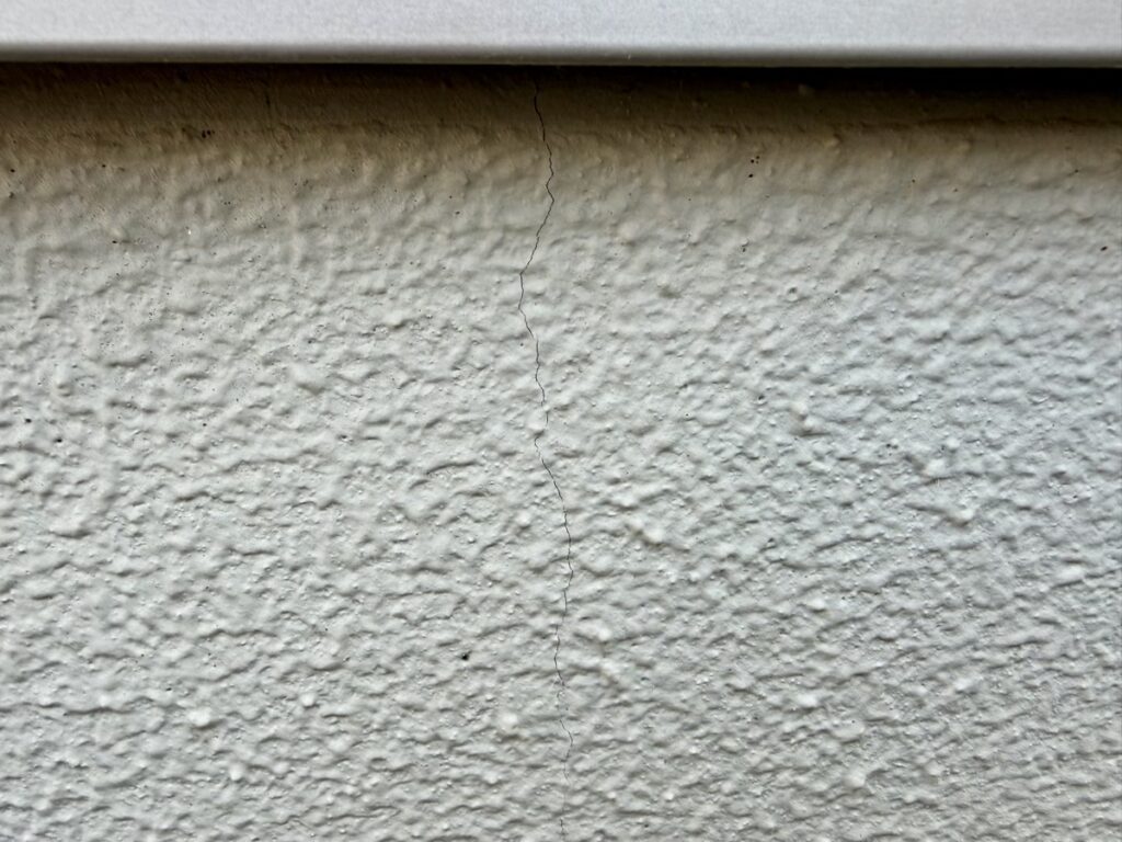 家の基礎のクラック